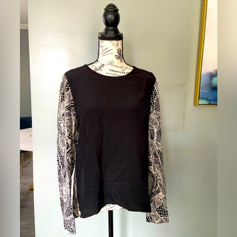 DVF long sleeve blouse - excellent condition